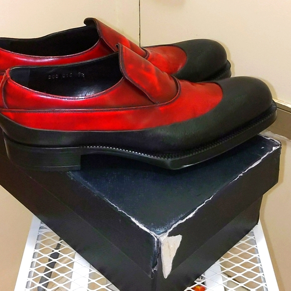 Men's Prada shoes - Picture 2 of 7